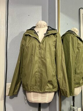 Under Armour Olive Hooded Windbreaker Jacket
